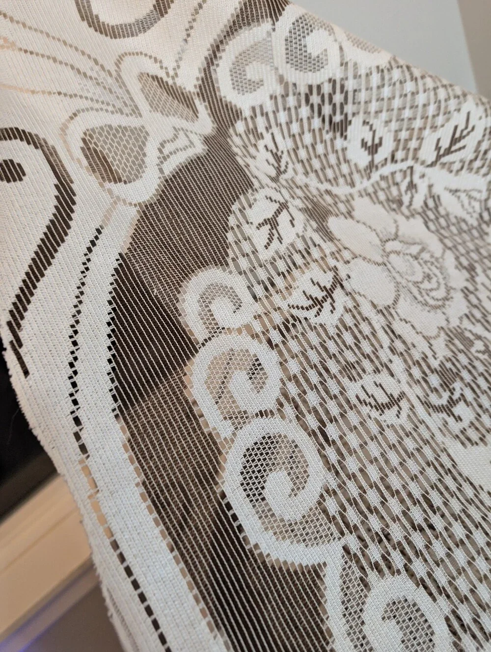 Vintage Sheer Brown Decorative Lace Tablecloth Boho Cottagecore Size 106